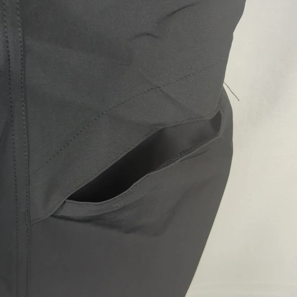 Garneau Range 2 Shorts NEW. Biking. Active - Picture 2 of 10